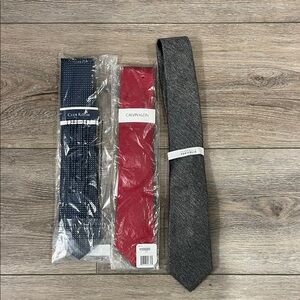 Calvin Klein Red and Gray Tie Set
